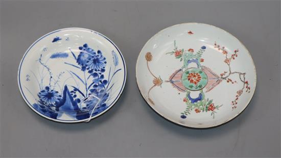 A Chinese Kangxi period famille verte dish and a blue and white dish